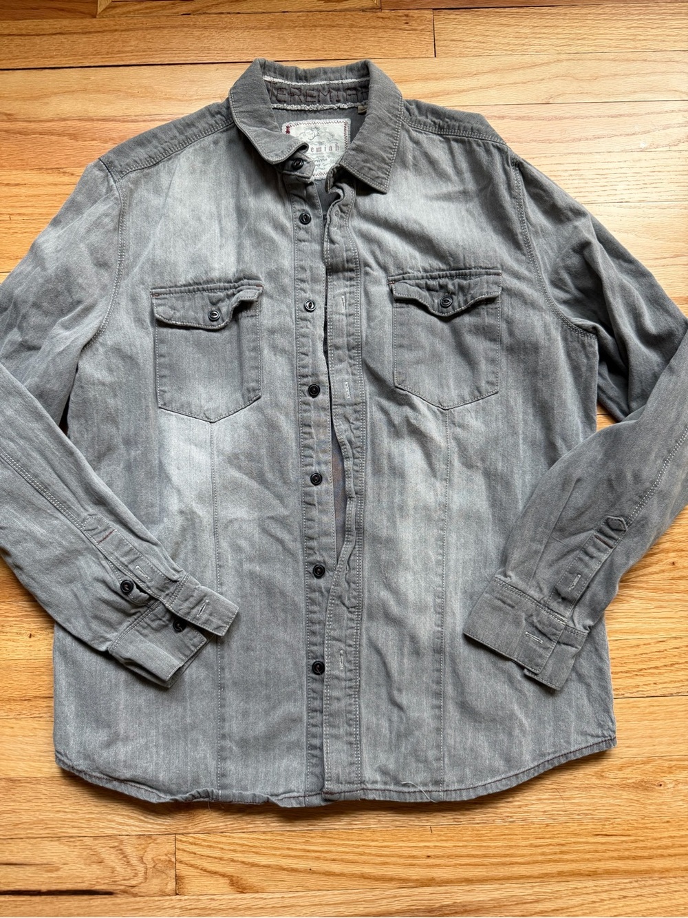 Jeremiah American Legacy Men's Gray Denim Button Down Long Sleeve Shirt